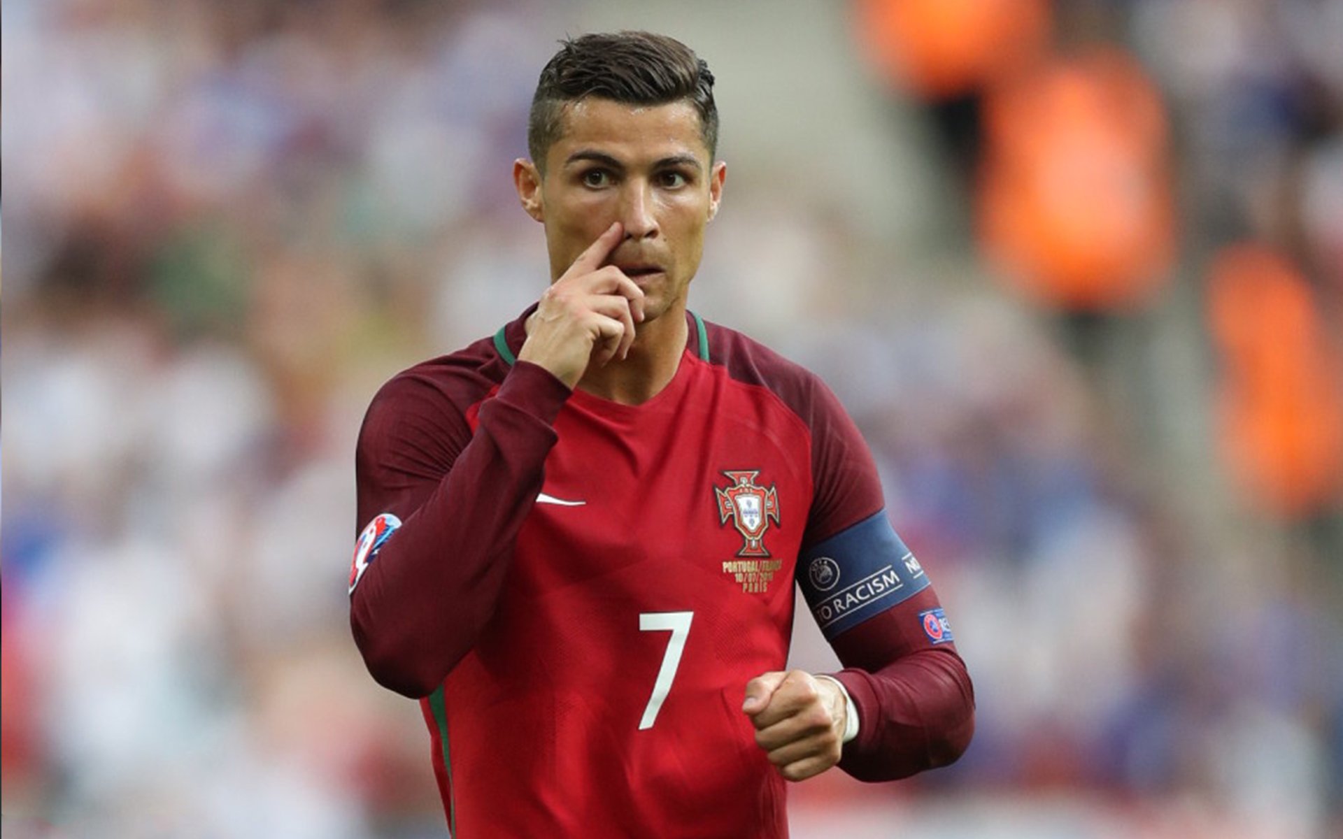 欧冠半决赛之夜,阿坎吉,从拼图到基石的完美蜕变